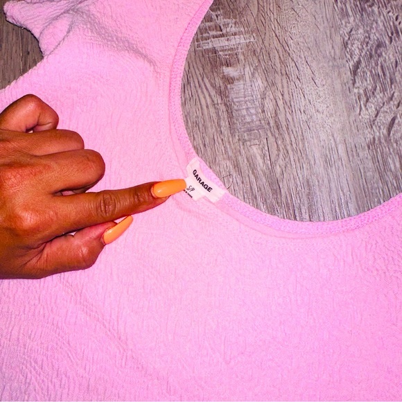 Baby pink scoop neckline top - Picture 3 of 11